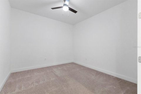 Townhouse in Orlando, Florida 3 bedrooms, 214.6 sq.m. № 2199430 - photo 11