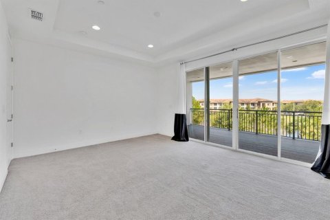 Townhouse in Orlando, Florida 3 bedrooms, 214.6 sq.m. № 2199430 - photo 28