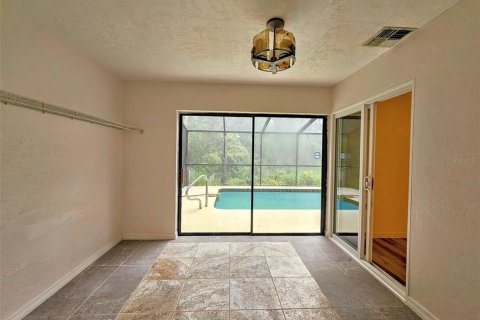 House in New Port Richey, Florida 3 bedrooms, 150.97 sq.m. № 1815323 - photo 21