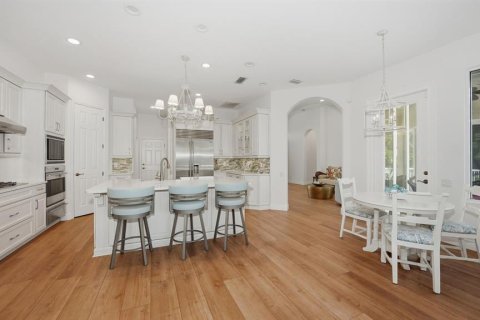 House in Longboat Key, Florida 4 bedrooms, 269.32 sq.m. № 2117293 - photo 14