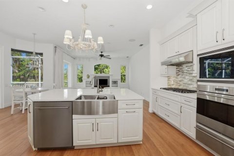 House in Longboat Key, Florida 4 bedrooms, 269.32 sq.m. № 2117293 - photo 18