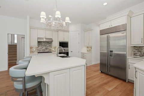 House in Longboat Key, Florida 4 bedrooms, 269.32 sq.m. № 2117293 - photo 16