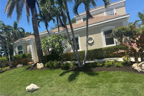 House in Longboat Key, Florida 4 bedrooms, 269.32 sq.m. № 2117293 - photo 3