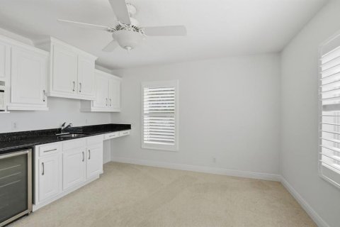 House in Longboat Key, Florida 4 bedrooms, 269.32 sq.m. № 2117293 - photo 22