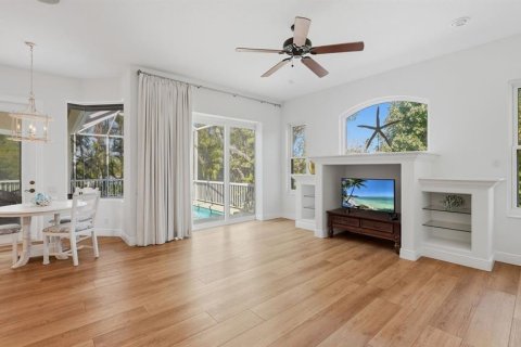 House in Longboat Key, Florida 4 bedrooms, 269.32 sq.m. № 2117293 - photo 26