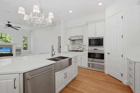 House in Longboat Key, Florida 4 bedrooms, 269.32 sq.m. № 2117293 - photo 17