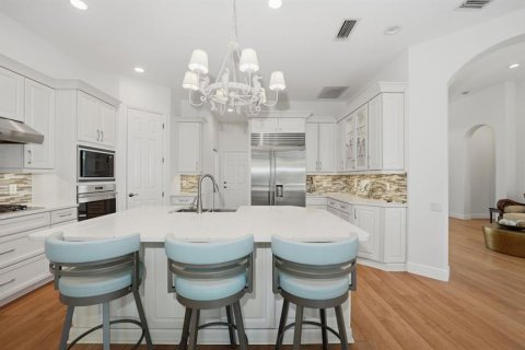 House in Longboat Key, Florida 4 bedrooms, 269.32 sq.m. № 2117293 - photo 15