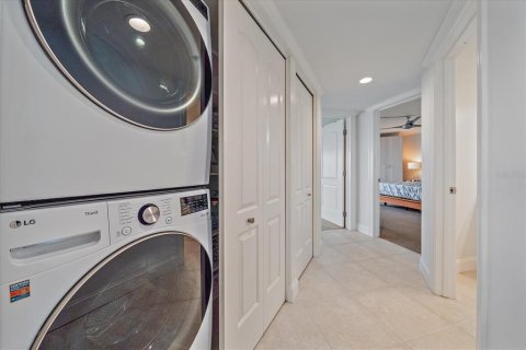 Condominio en alquiler en Sarasota, Florida, 2 dormitorios, 152.55 m2 № 1659588 - foto 23