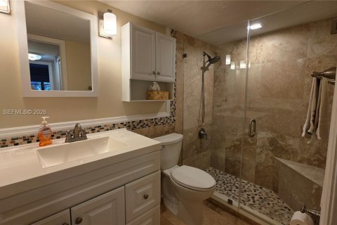 Condo in Miami, Florida, 1 bedroom № 2081403 - photo 9