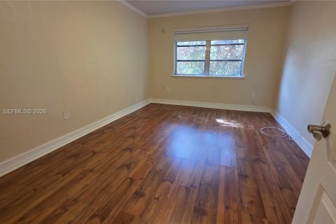 Condo in Miami, Florida, 1 bedroom № 2081403 - photo 7