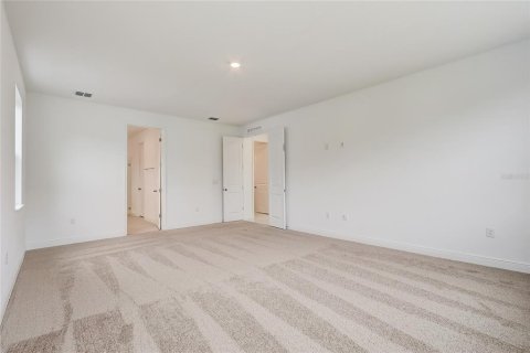 House in Orlando, Florida 5 bedrooms, 329.9 sq.m. № 1886845 - photo 27