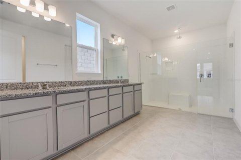 House in Orlando, Florida 5 bedrooms, 329.9 sq.m. № 1886845 - photo 28