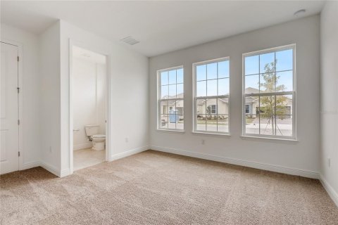 House in Orlando, Florida 5 bedrooms, 329.9 sq.m. № 1886845 - photo 20