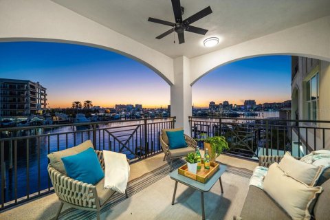 Condo in Clearwater, Florida, 3 bedrooms № 2226470