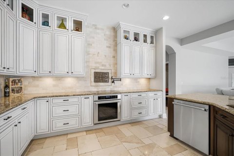 House in Riverview, Florida 6 bedrooms, 509.48 sq.m. № 1533177 - photo 4
