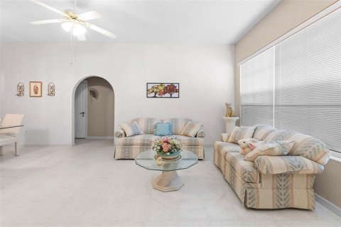 Villa ou maison à vendre à Spring Hill, Floride: 3 chambres, 180.6 m2 № 2416785 - photo 5