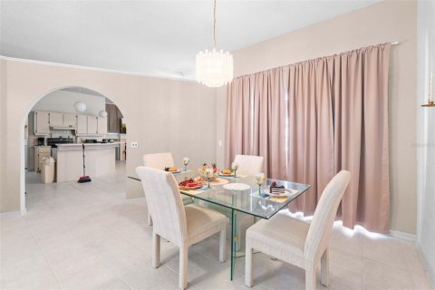 Villa ou maison à vendre à Spring Hill, Floride: 3 chambres, 180.6 m2 № 2416785 - photo 9