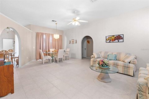 Villa ou maison à vendre à Spring Hill, Floride: 3 chambres, 180.6 m2 № 2416785 - photo 7