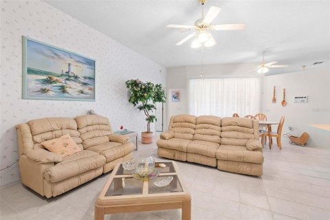 Villa ou maison à vendre à Spring Hill, Floride: 3 chambres, 180.6 m2 № 2416785 - photo 15