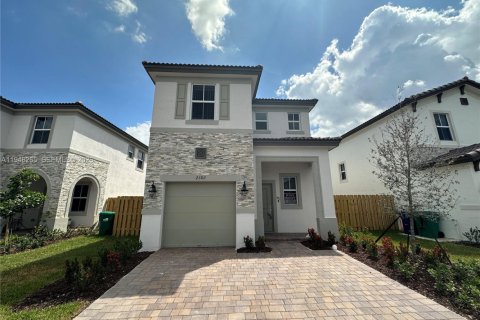 Casa en venta en Miami, Florida, 3 dormitorios, 170.94 m2 № 2152976 - foto 1