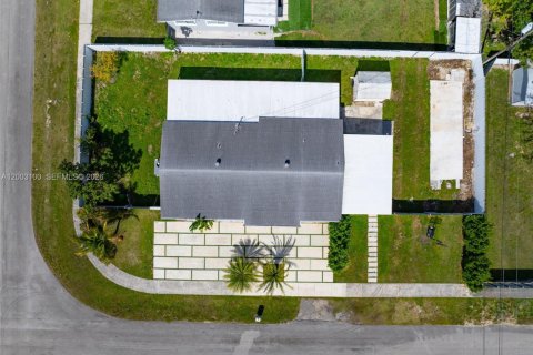 Casa en venta en Homestead, Florida, 3 dormitorios, 110.37 m2 № 2066245 - foto 28