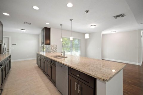 Casa en venta en Valrico, Florida, 4 dormitorios, 178.09 m2 № 1832876 - foto 30