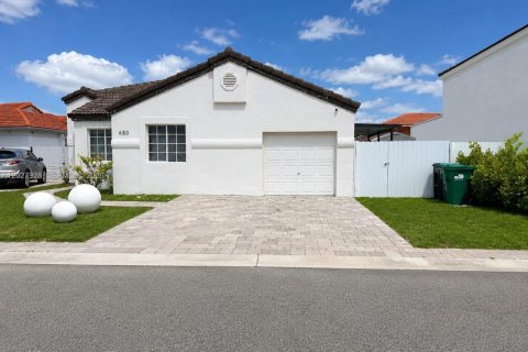 House in Miami, Florida 3 bedrooms, 121.52 sq.m. № 2088382