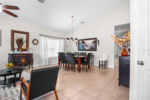 Villa ou maison à vendre à Longwood, Floride: 4 chambres, 192.31 m2 № 2358305 - photo 6