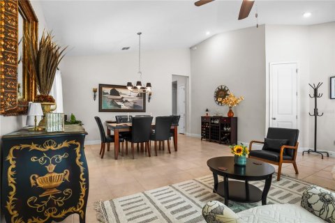 Villa ou maison à vendre à Longwood, Floride: 4 chambres, 192.31 m2 № 2358305 - photo 9