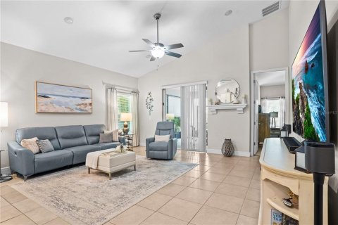 Villa ou maison à vendre à Longwood, Floride: 4 chambres, 192.31 m2 № 2358305 - photo 11