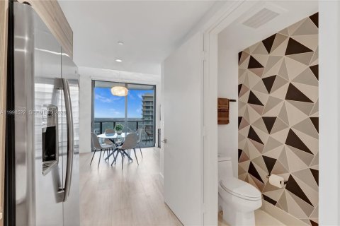 Снять в аренду кондоминиум в Майами, Флорида 1 спальня, 57.69м2, № 2060863 - фото 8