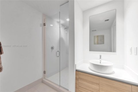 Снять в аренду кондоминиум в Майами, Флорида 1 спальня, 57.69м2, № 2060863 - фото 30