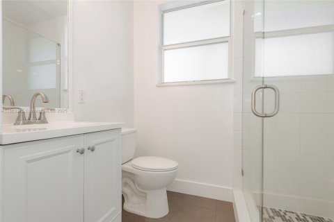 Купить кондоминиум в Дания-Бич, Флорида 3 спальни, 121.33м2, № 1958082 - фото 25