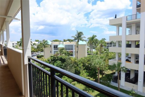 Купить кондоминиум в Дания-Бич, Флорида 3 спальни, 121.33м2, № 1958082 - фото 8