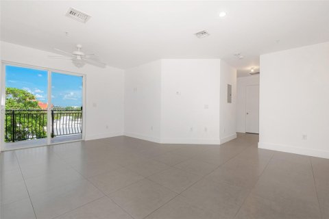 Купить кондоминиум в Дания-Бич, Флорида 3 спальни, 121.33м2, № 1958082 - фото 13