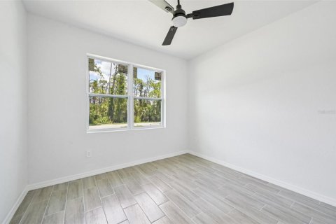 House in North Port, Florida 3 bedrooms, 153.47 sq.m. № 1801418 - photo 20