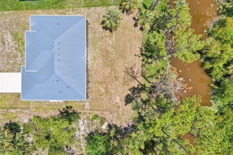 House in North Port, Florida 3 bedrooms, 153.47 sq.m. № 1801418 - photo 5