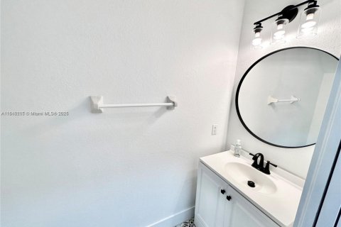 Townhouse in Doral, Florida 3 bedrooms, 152.55 sq.m. № 1842687 - photo 12