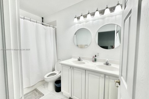 Adosado en alquiler en Doral, Florida, 3 dormitorios, 152.55 m2 № 1842687 - foto 21