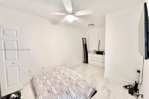 Townhouse in Doral, Florida 3 bedrooms, 152.55 sq.m. № 1842687 - photo 27