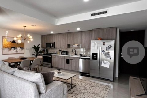 Снять в аренду таунхаус в Хомстед, Флорида 3 спальни, 129.88м2, № 1973843 - фото 7