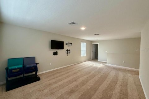 House in Haines City, Florida 5 bedrooms, 272.48 sq.m. № 2267287 - photo 26