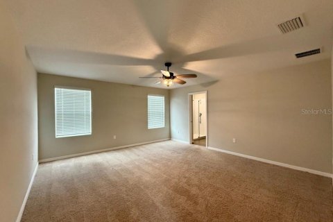 House in Haines City, Florida 5 bedrooms, 272.48 sq.m. № 2267287 - photo 28