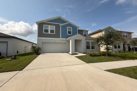 House in Haines City, Florida 5 bedrooms, 272.48 sq.m. № 2267287