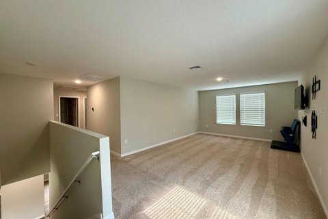 House in Haines City, Florida 5 bedrooms, 272.48 sq.m. № 2267287 - photo 29