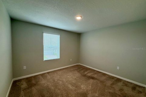 House in Haines City, Florida 5 bedrooms, 272.48 sq.m. № 2267287 - photo 17