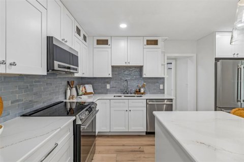 Casa en venta en Palm Harbor, Florida, 3 dormitorios, 162.58 m2 № 2204177 - foto 8