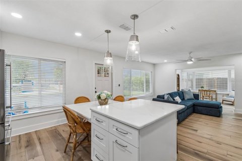 Casa en venta en Palm Harbor, Florida, 3 dormitorios, 162.58 m2 № 2204177 - foto 11