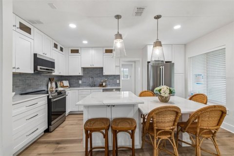 Casa en venta en Palm Harbor, Florida, 3 dormitorios, 162.58 m2 № 2204177 - foto 7