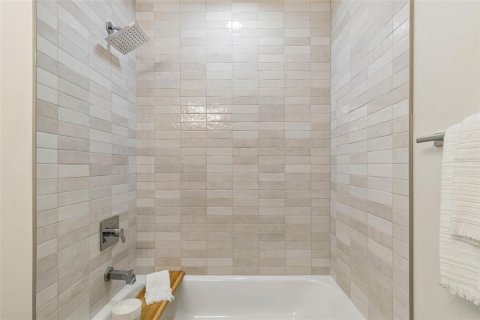 Casa en venta en Palm Harbor, Florida, 3 dormitorios, 162.58 m2 № 2204177 - foto 19